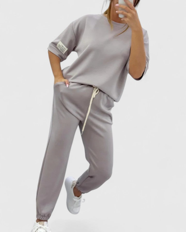 Amira | Bequemes Damen-Set für Alltag und Freizeit