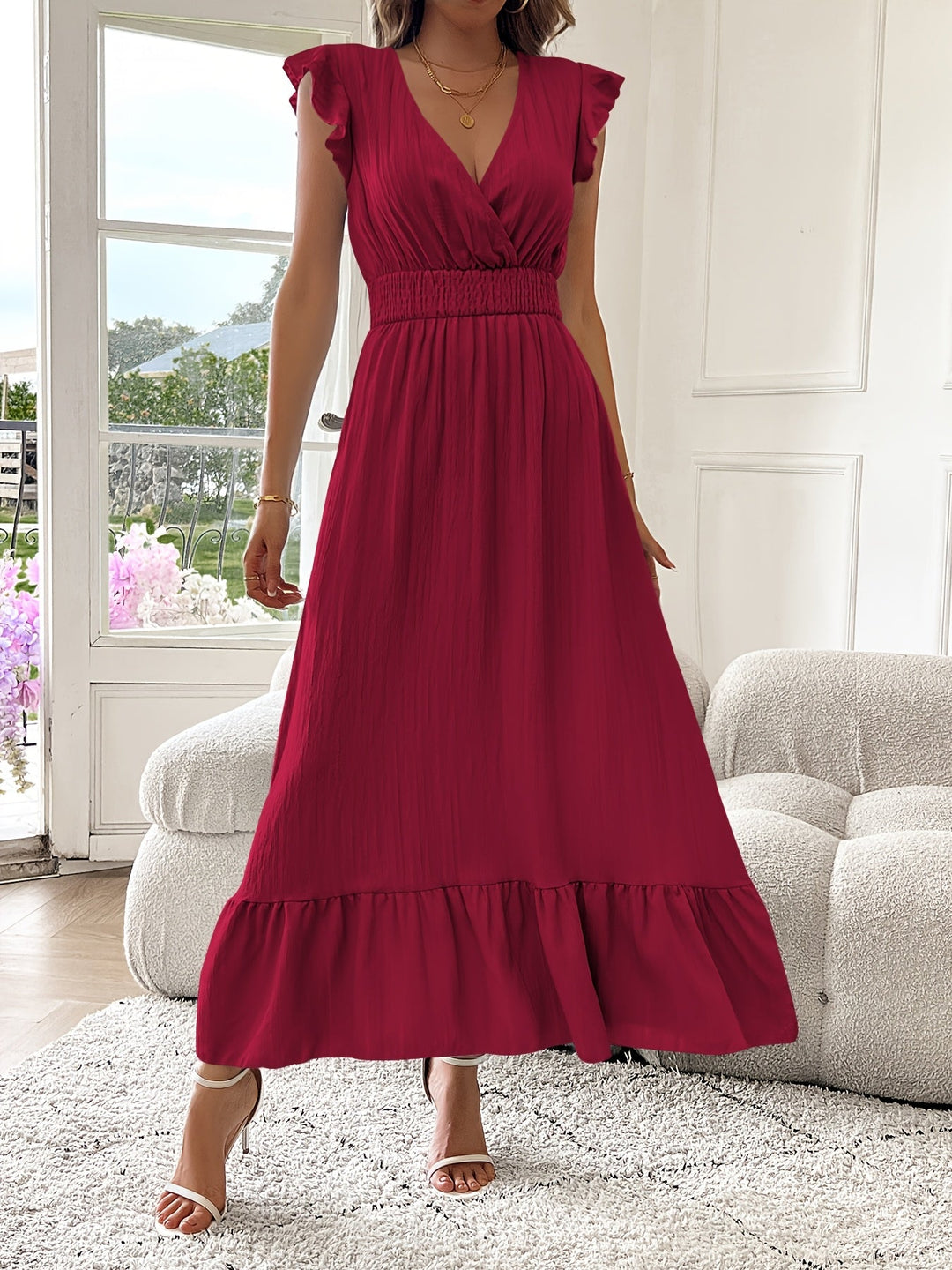 Mara | V-Ausschnitt Maxikleid mit Rüschen Saum