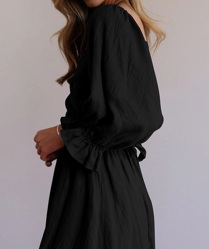 Französisches Kleid mit Laternenärmeln