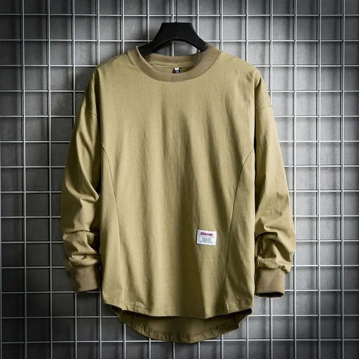 Jakob Pullover mit fallendem Saum und Komfort