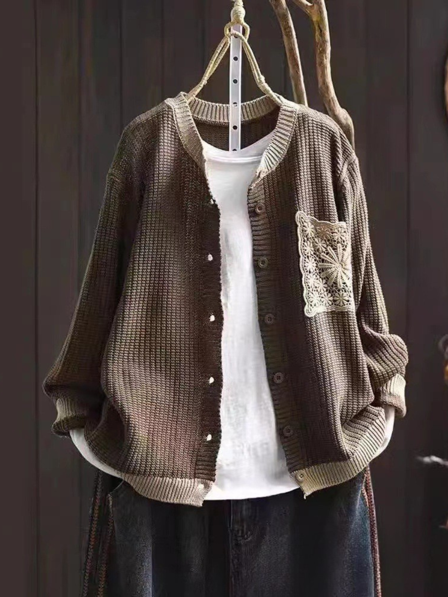 Nora | Klassischer Cardigan mit Zierknopfleiste