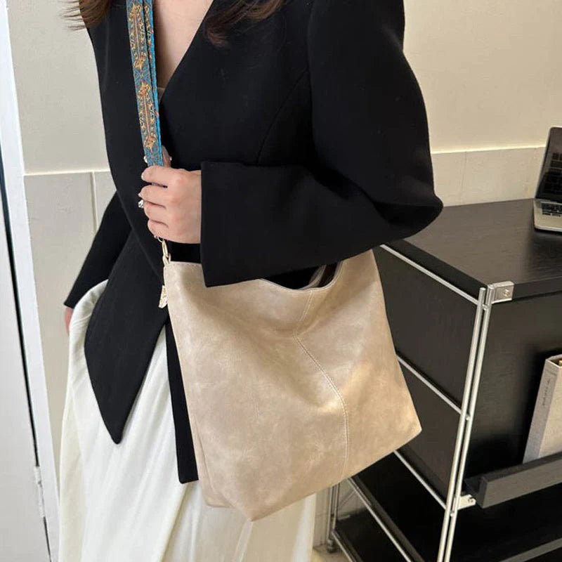 Esther | Alltagstasche mit funktionalem, modischem Design
