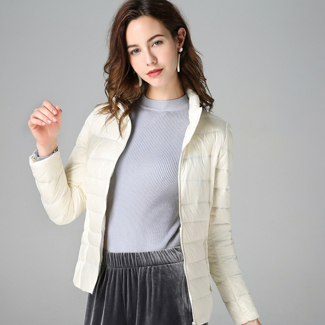 Lucia | Ultraleichte Damenjacke für Alltag und Reisen
