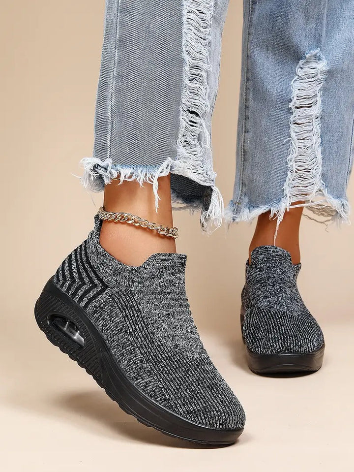 CloudWalk | Atmungsaktive Damenturnschuhe mit extra Fußstütze