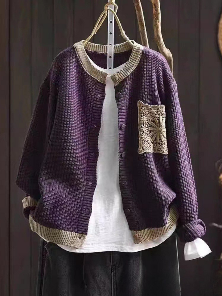 Nora | Klassischer Cardigan mit Zierknopfleiste
