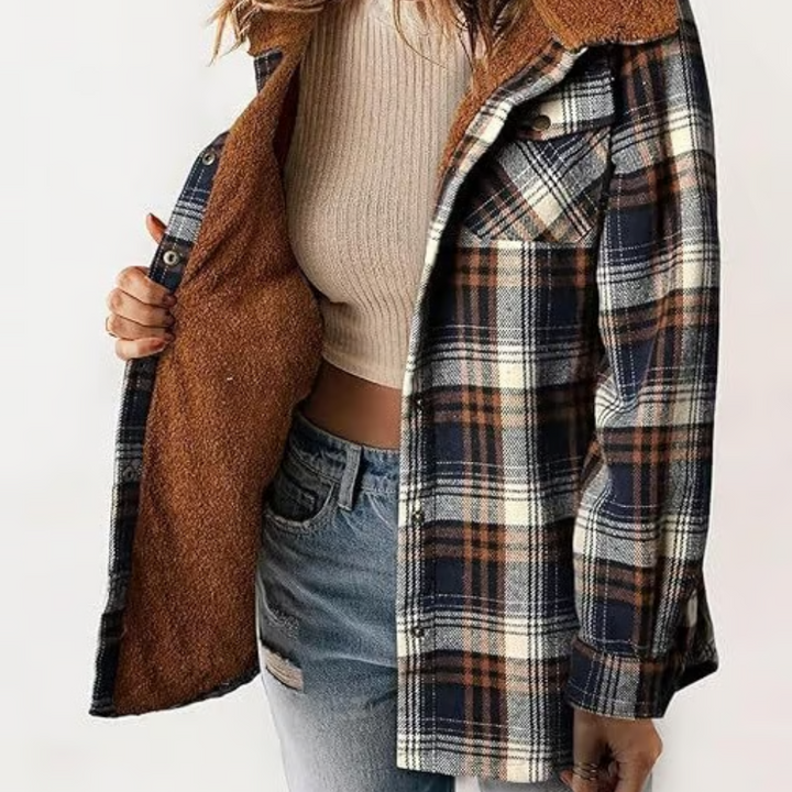Sofia | Lässige Damenjacke mit trendigem Karo-Design