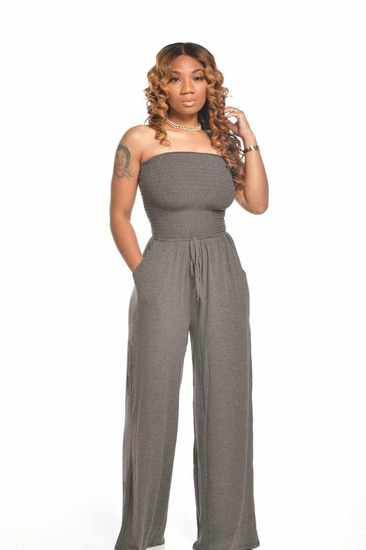 Valerie | Schulterfreier gesmokter Overall