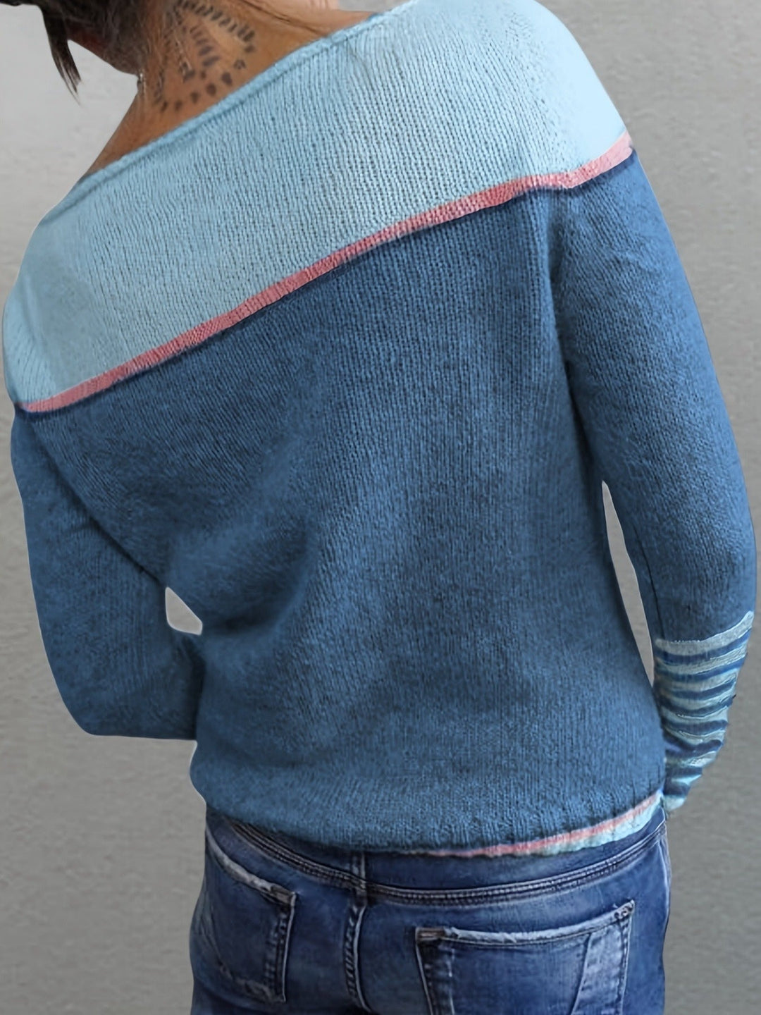 Greta | Eleganter Damen Pullover breit und gestreift