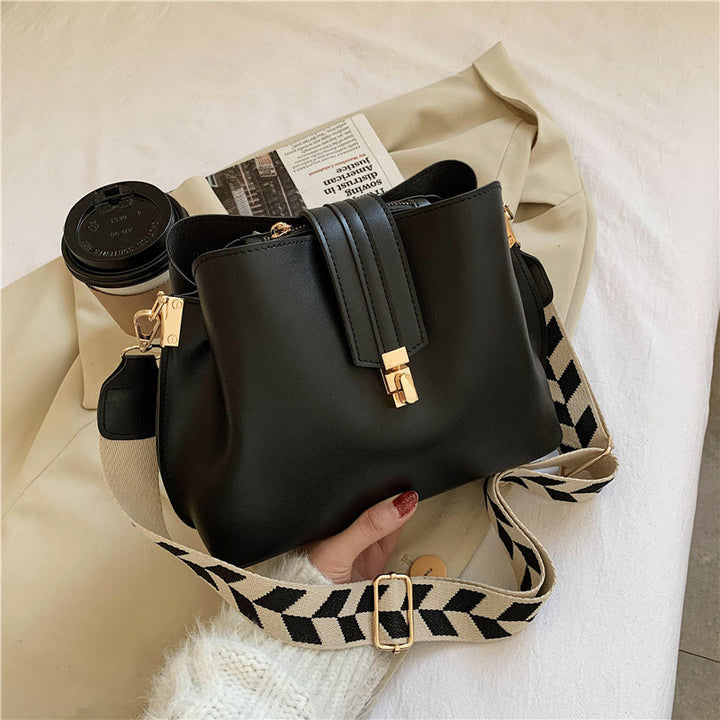 Carlotta Retro Eimertasche für Vintage-Looks mit modernem Flair