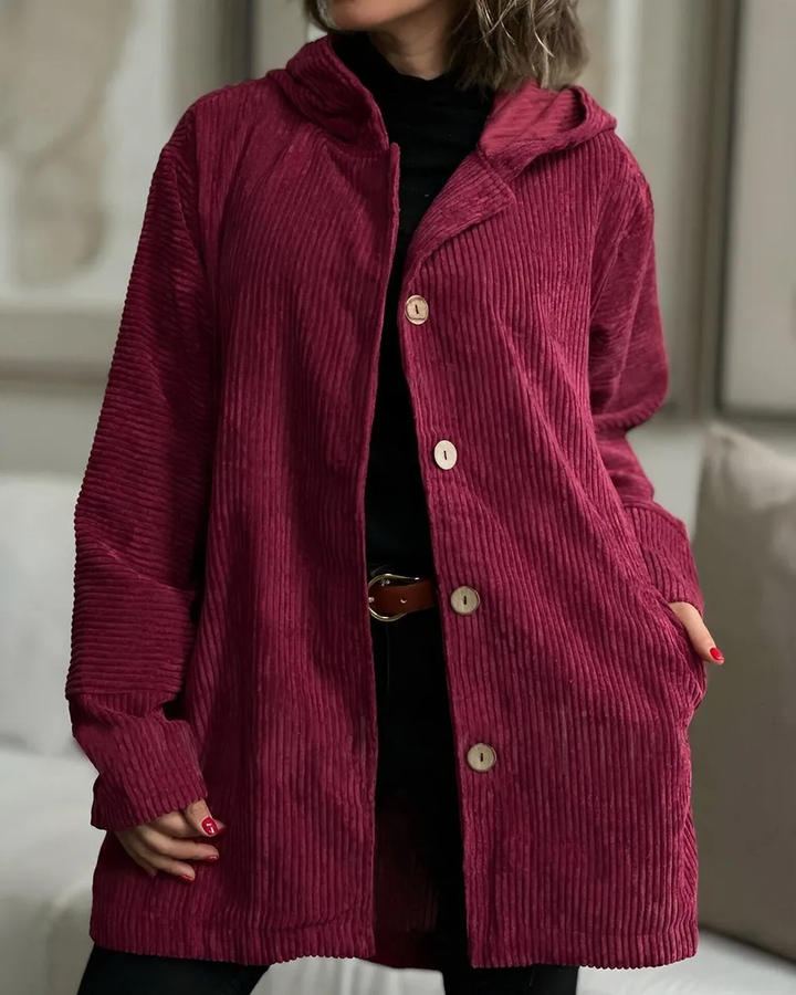 Gefütterte Kordjacke mit Kapuze für kalte Tage