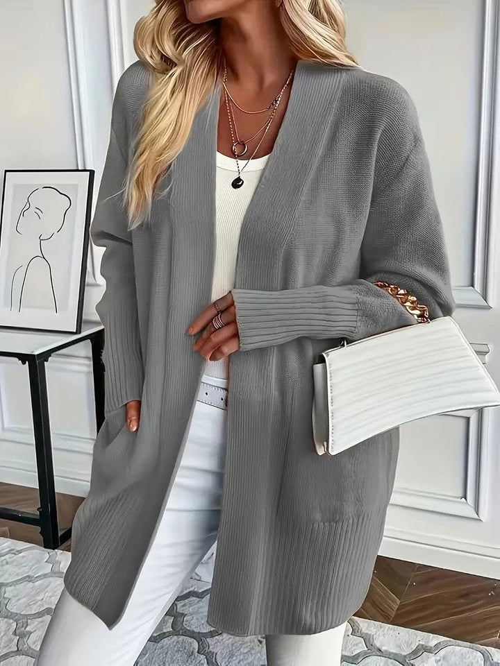 Helena | Klassische Strickjacke für täglichen Gebrauch