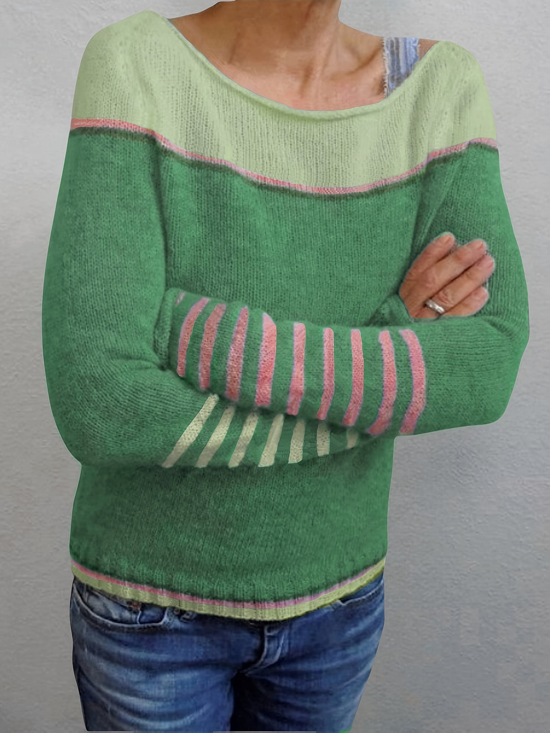Greta | Eleganter Damen Pullover breit und gestreift