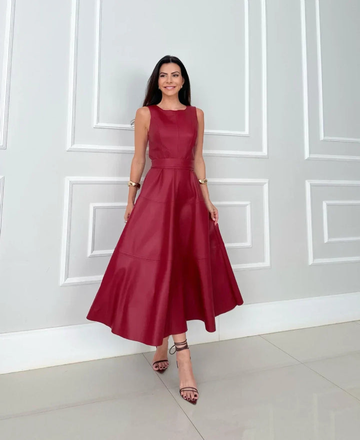 Isabelle | Zeitloses Midi-Kleid im Kunstleder-Look