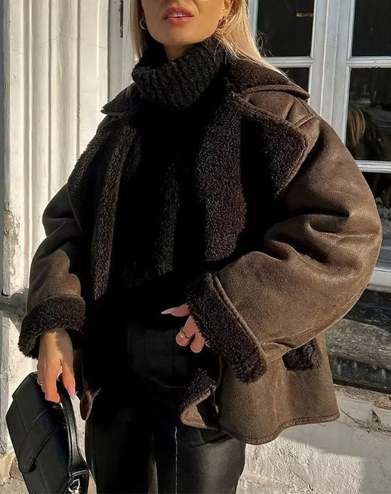 Nina | Warm gefütterter Damenmantel aus Kunstfell & Leder