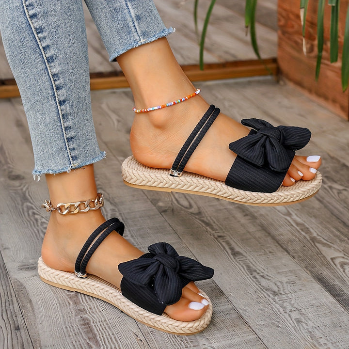 Melissa Slipper | Elegant, verspielt und bequem für jeden Anlass