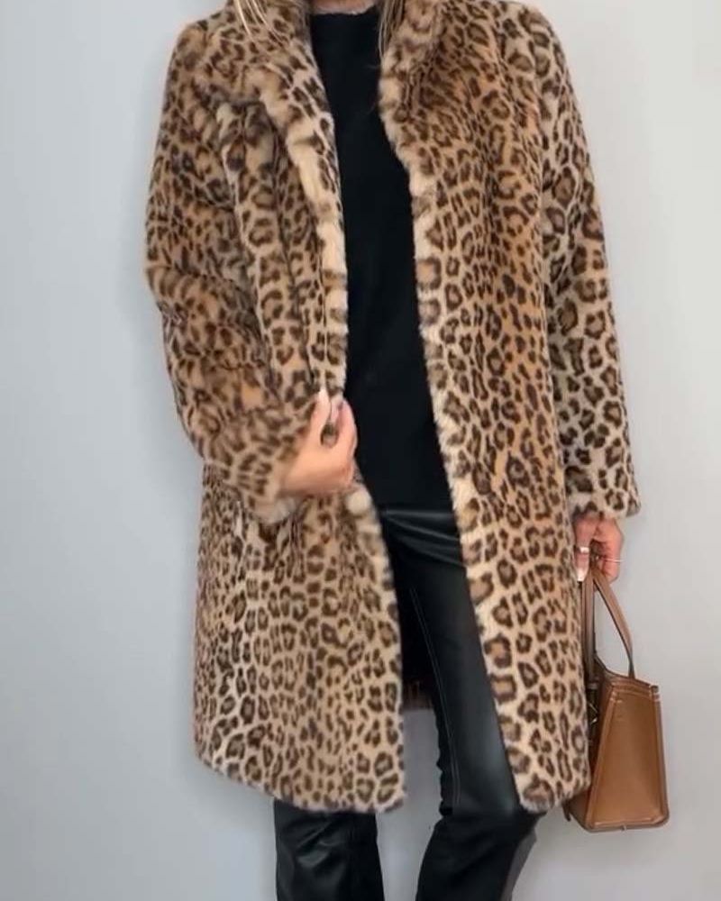 Amara | Lange weiche Jacke im stilvollen Leopardenmuster