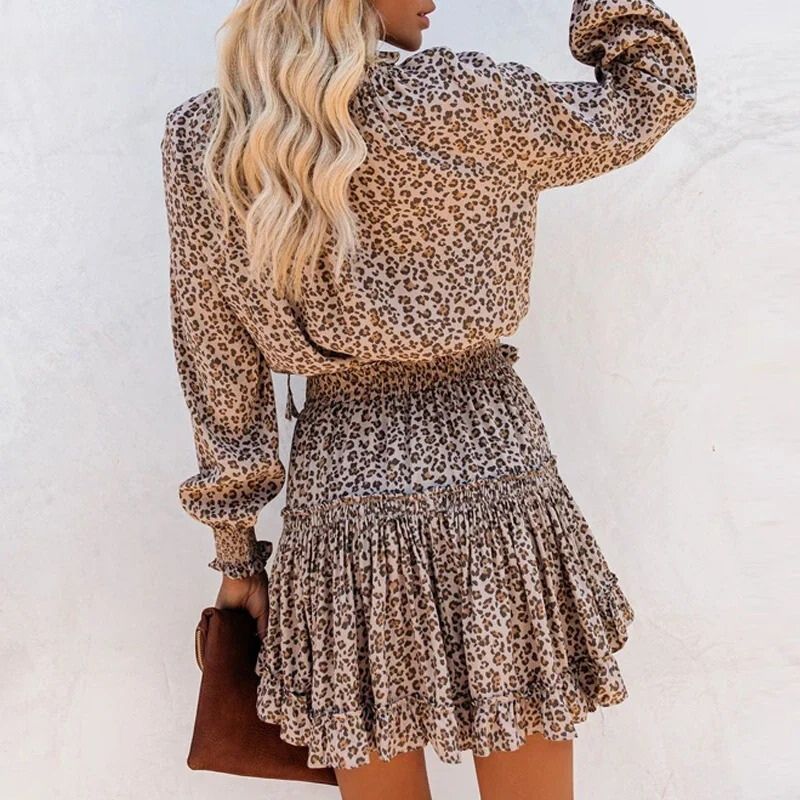 THRAIA KLEID MIT LEOPARDENPRINT FÜR EINEN WILDEN SOMMERLOOK