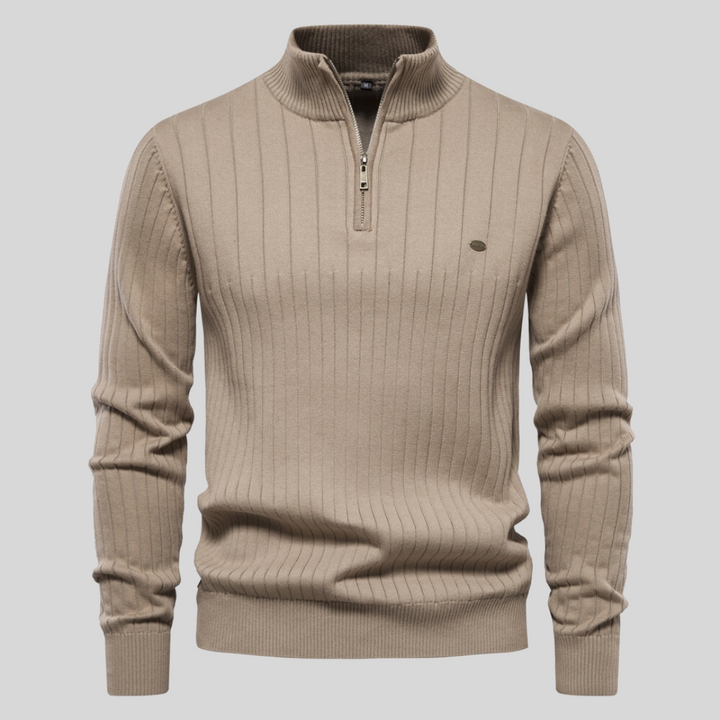 Daniel Weicher und warmer Rippenstrickpullover für kalte Wintertage
