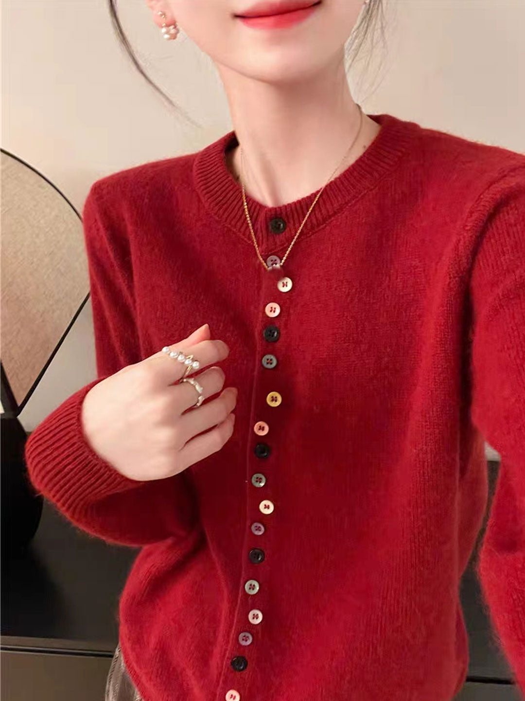 Livia | Zeitlose Strickjacke mit dezentem Design