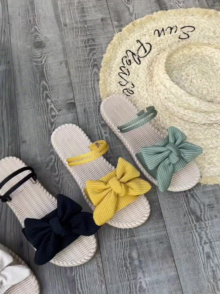 Melissa Slipper | Elegant, verspielt und bequem für jeden Anlass