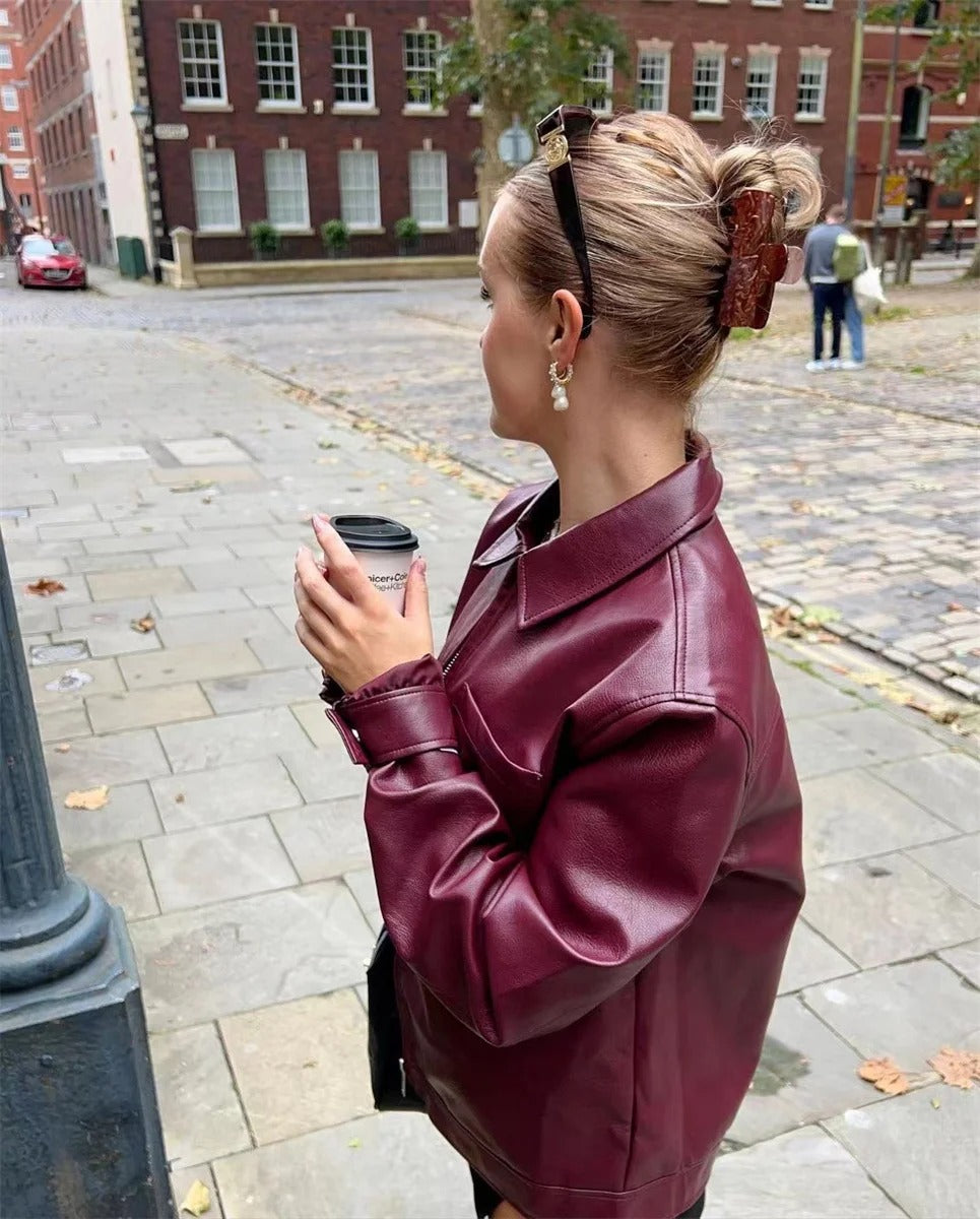 Sophia | Luxuriöse rote Lederjacke für den Herbsttrend