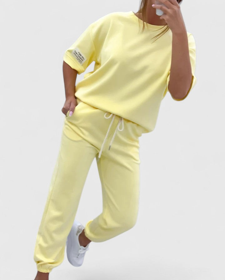 Amira | Bequemes Damen-Set für Alltag und Freizeit