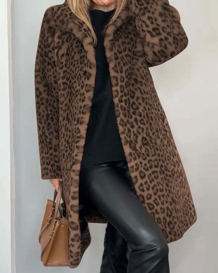 Amara | Lange weiche Jacke im stilvollen Leopardenmuster