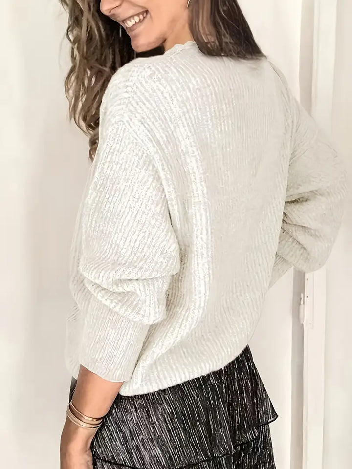 Amira | Feinstrick Pullover mit klassischem Zopfmuster