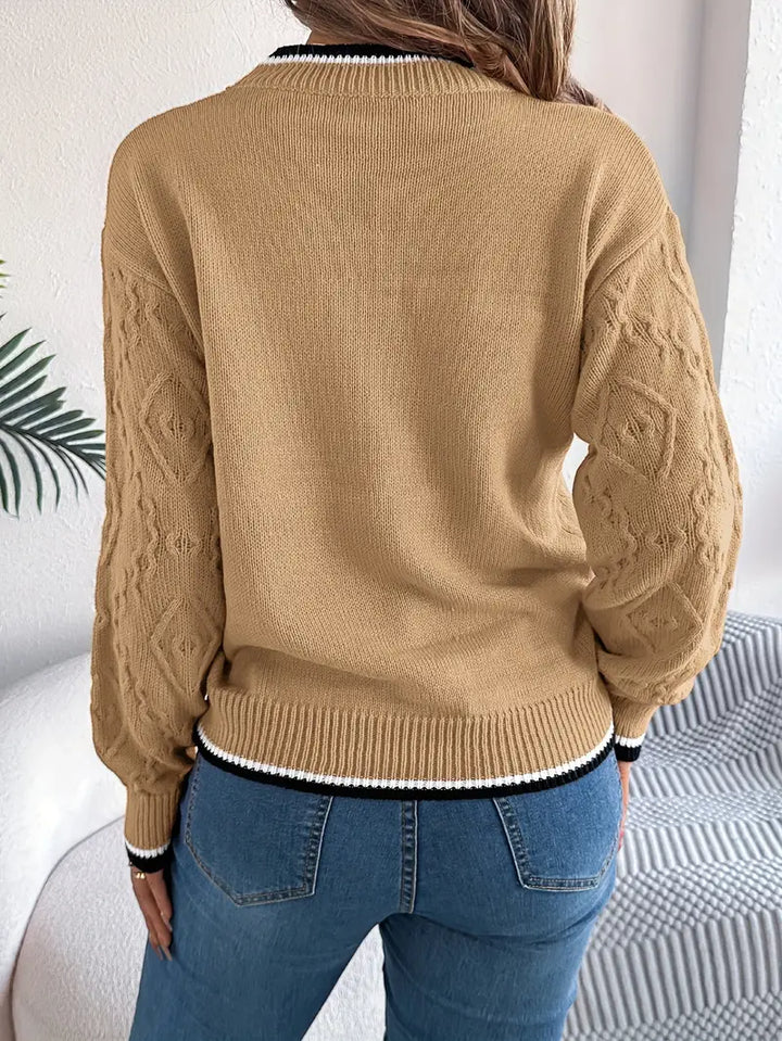 Lilian | Weicher Damenpullover mit dezenten Streifen