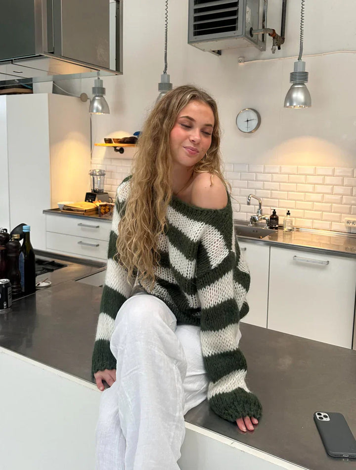 Alina | Lässiger gestreifter Damen-Strickpullover