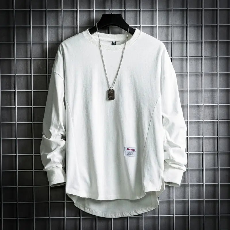Jakob Pullover mit fallendem Saum und Komfort