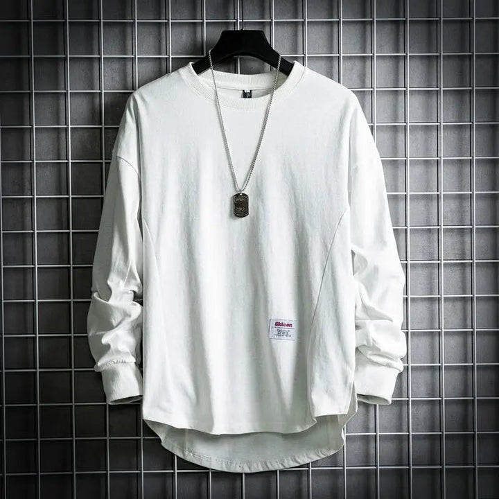 Jakob Pullover mit fallendem Saum und Komfort