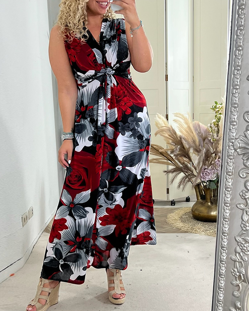 Elegantes Plisseekleid mit floralen Prints