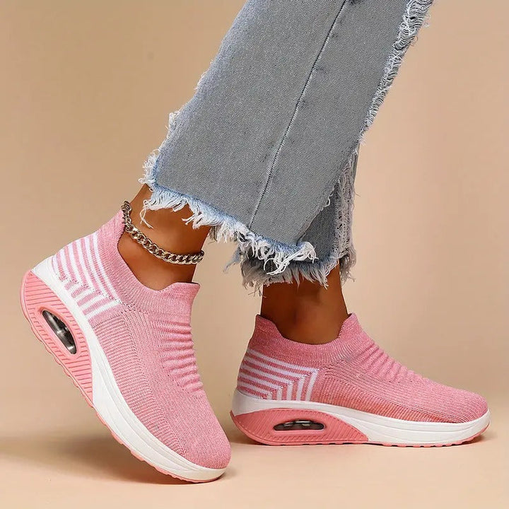 CloudWalk | Atmungsaktive Damenturnschuhe mit extra Fußstütze