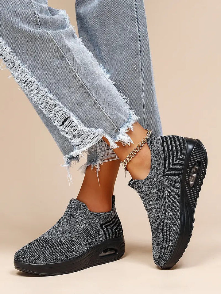 CloudWalk | Atmungsaktive Damenturnschuhe mit extra Fußstütze