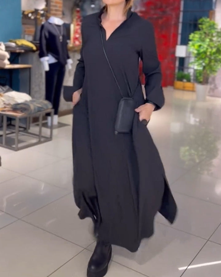 THESS | Langes, lockeres Kleid mit Umschlägen und Seitenschlitz