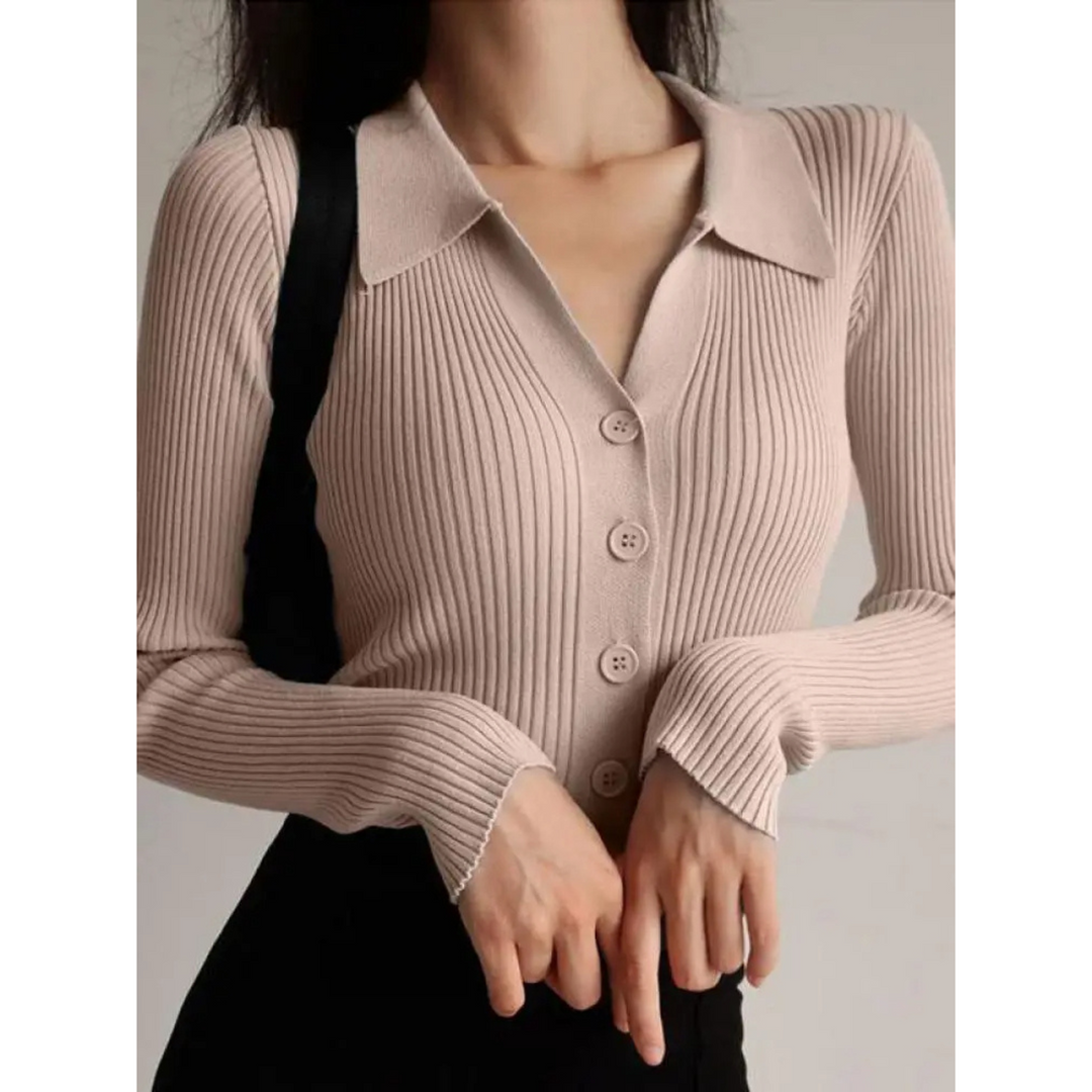 Sophie | Rippenstrickjacke mit klassischen Knöpfen