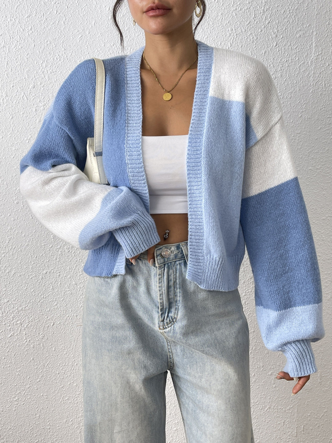Alina | Farbblock-Strickjacke mit trendigem Look