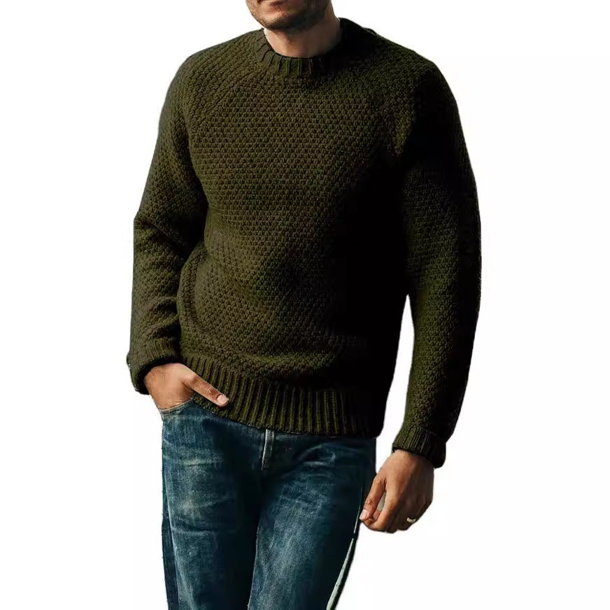 Winterlicher Herrenpullover mit Rundhals und Strickstruktur