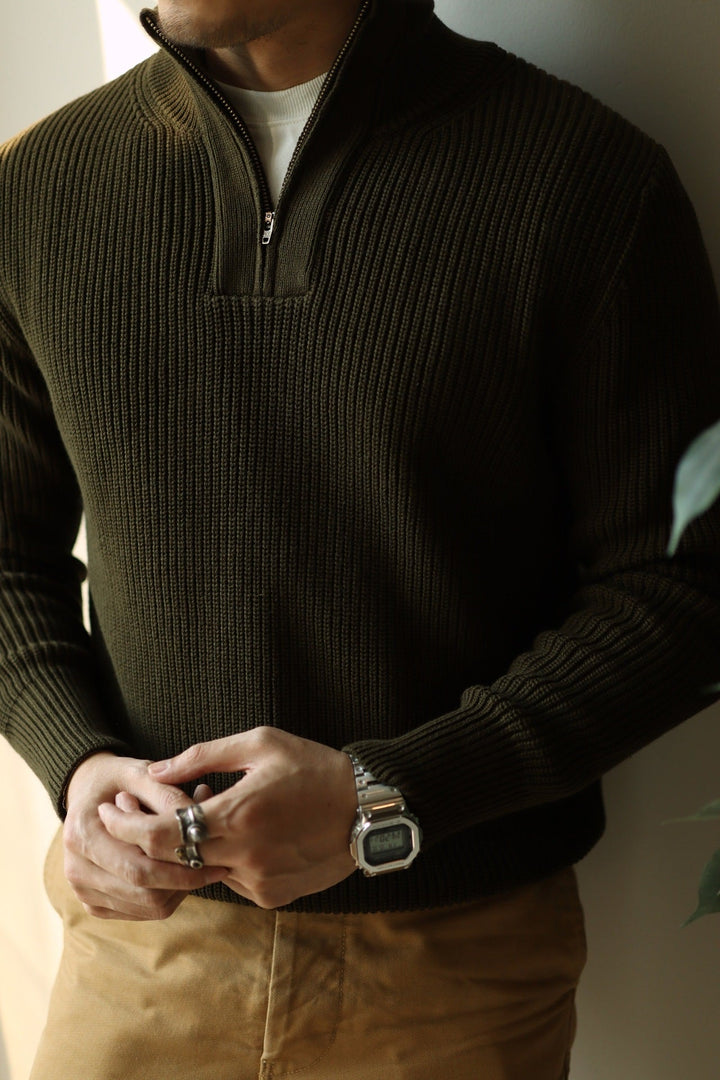 Ami Kaji | Modischer Rollkragenpullover im EU-Stil