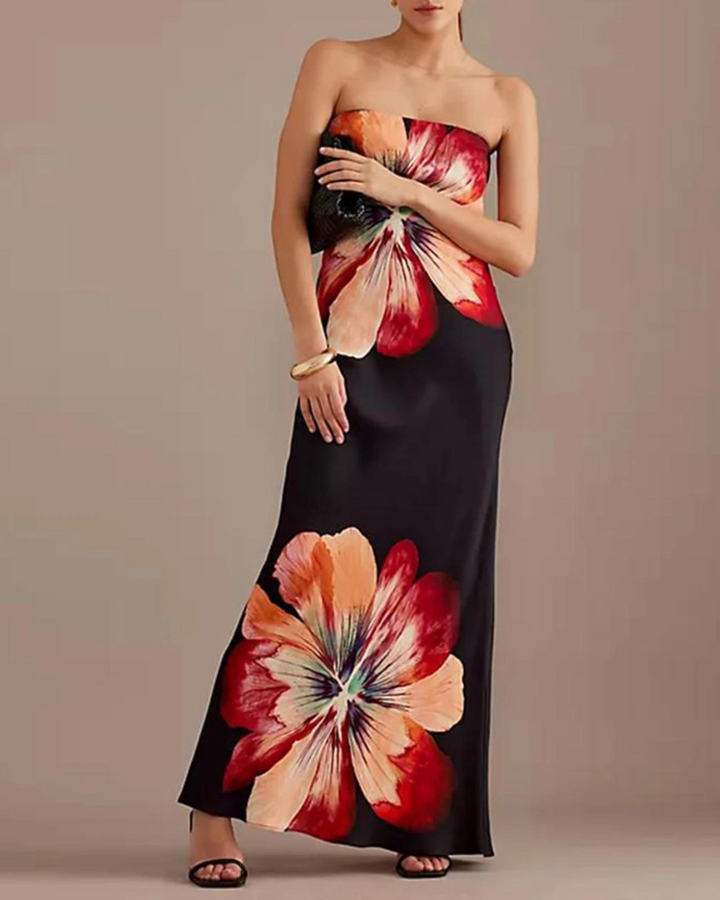 NYLA | Kleid mit floralen Mustern in Maxi-Form
