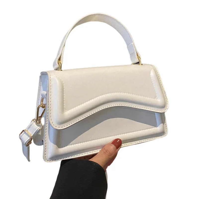 Die Ibiza Handtasche im sommerlichen Stil