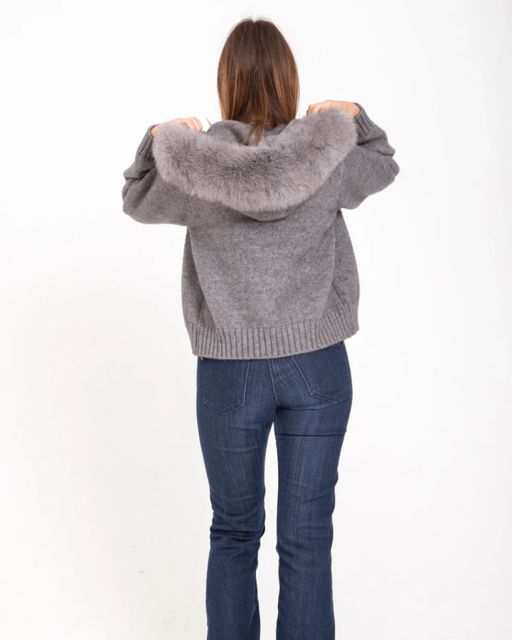 Clara | Trendige Strickjacke mit Felloptik für Damen