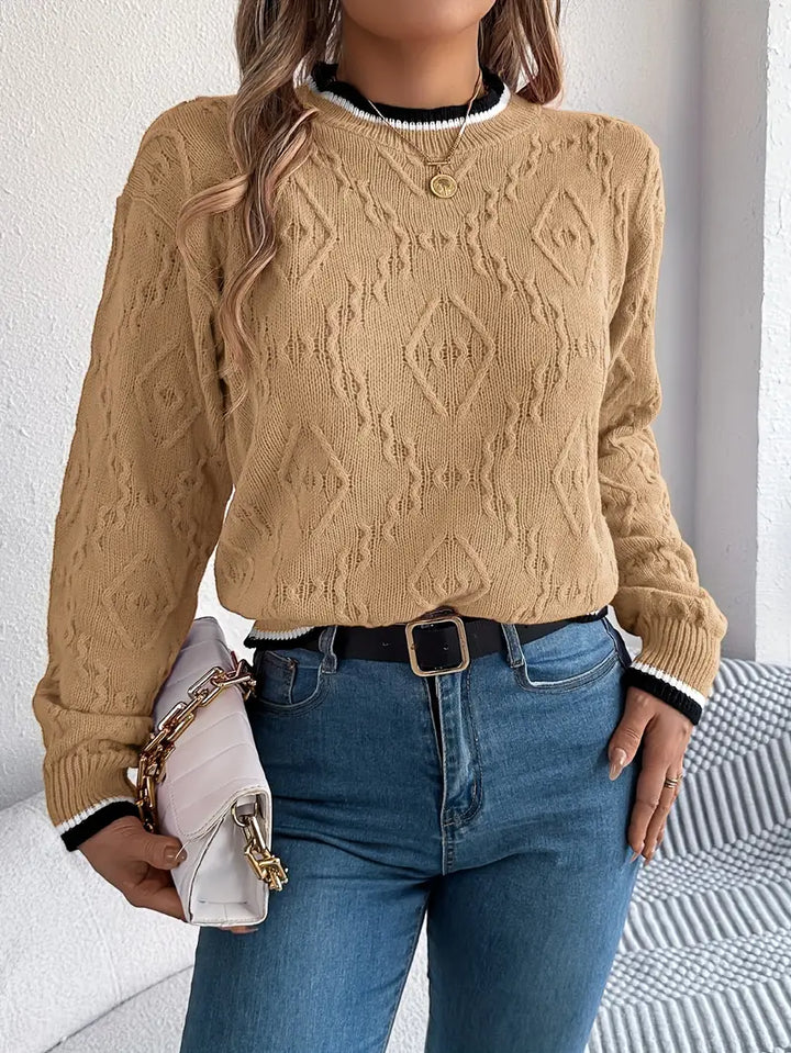 Lilian | Weicher Damenpullover mit dezenten Streifen