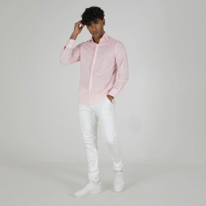 Klassisch gestreiftes Hemd mit Stil