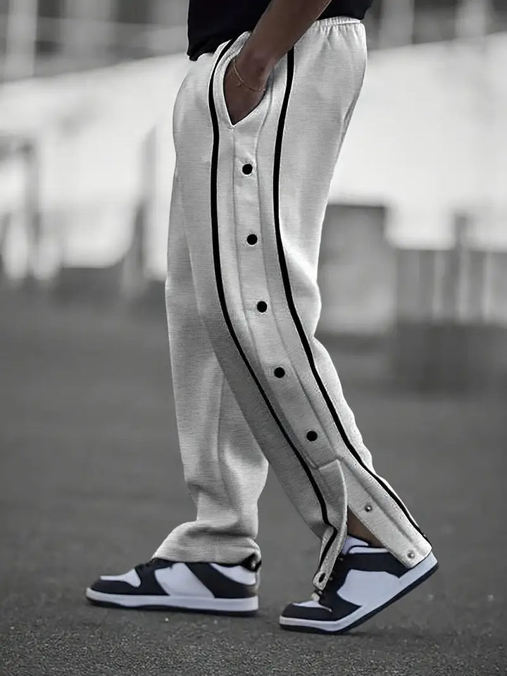 Lino | Locker geschnittene Sporthose mit Knopfdetails