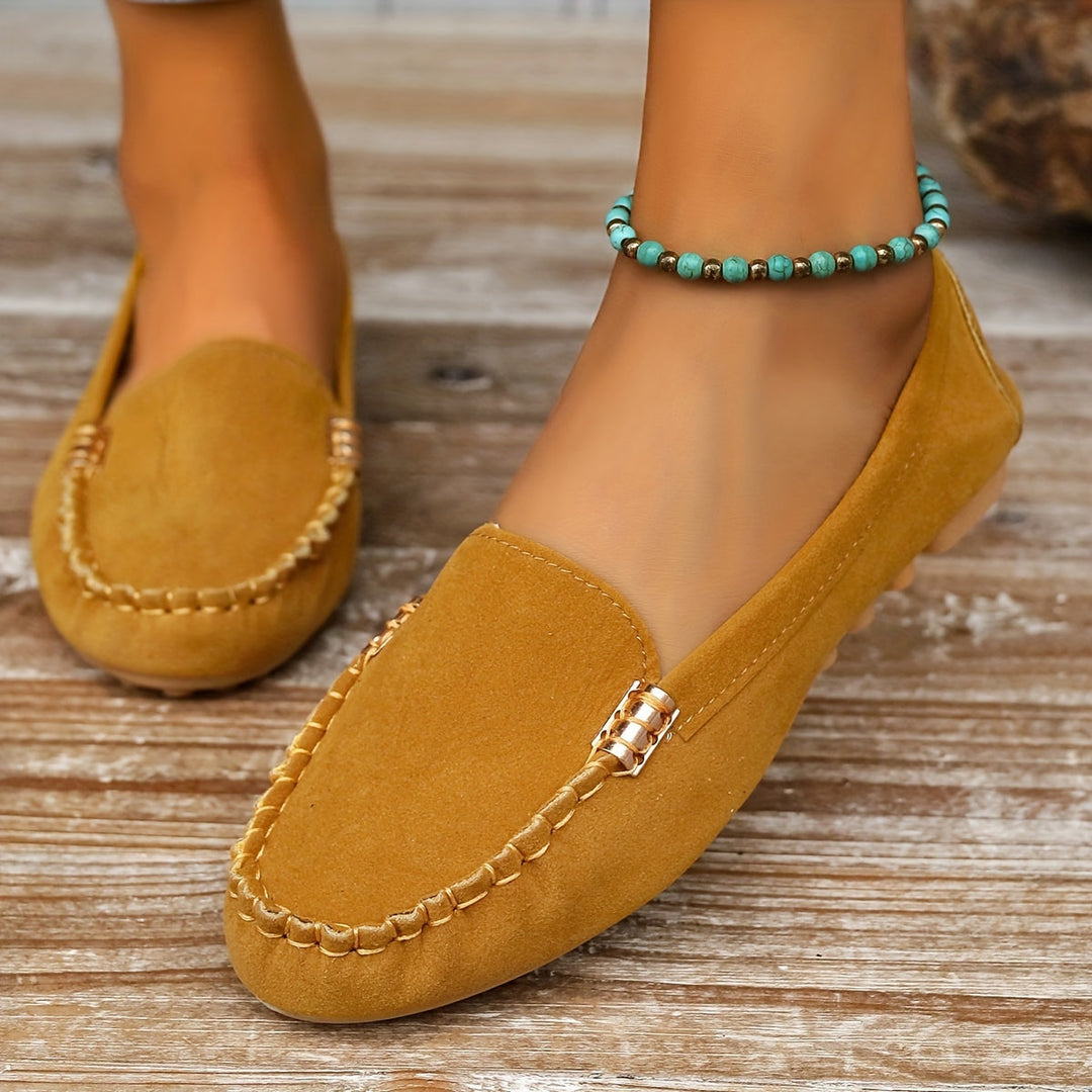 Elegante Wildleder-Loafers mit funkelndem Detail