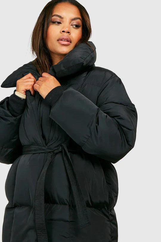Mara Elegante wattierte Jacke mit Kapuze