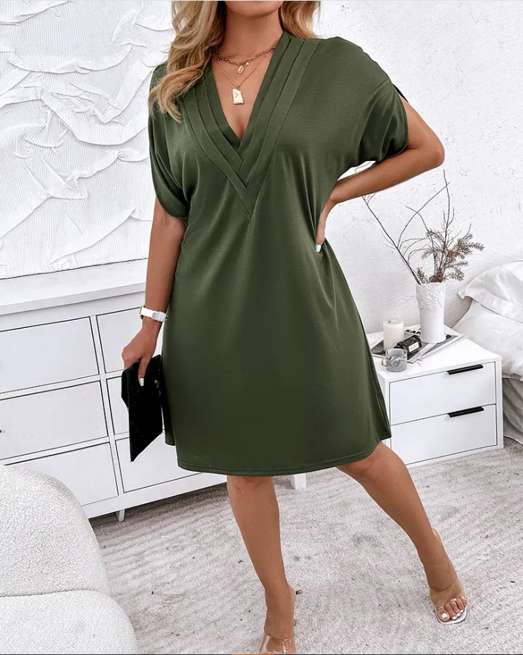 Claire | V-Ausschnitt Kleid in eleganter Silhouette
