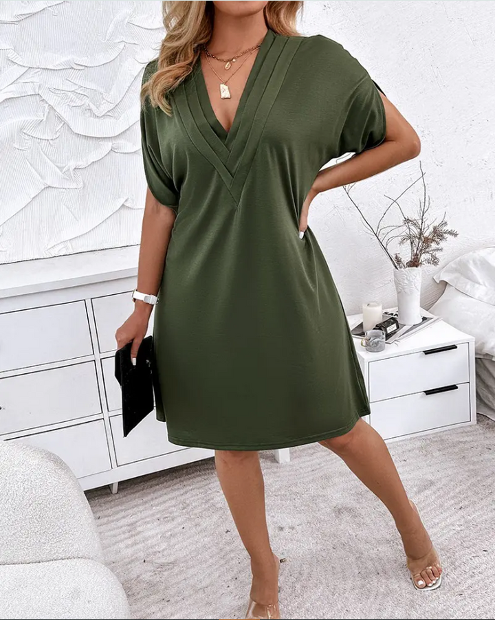 Claire | V-Ausschnitt Kleid in eleganter Silhouette